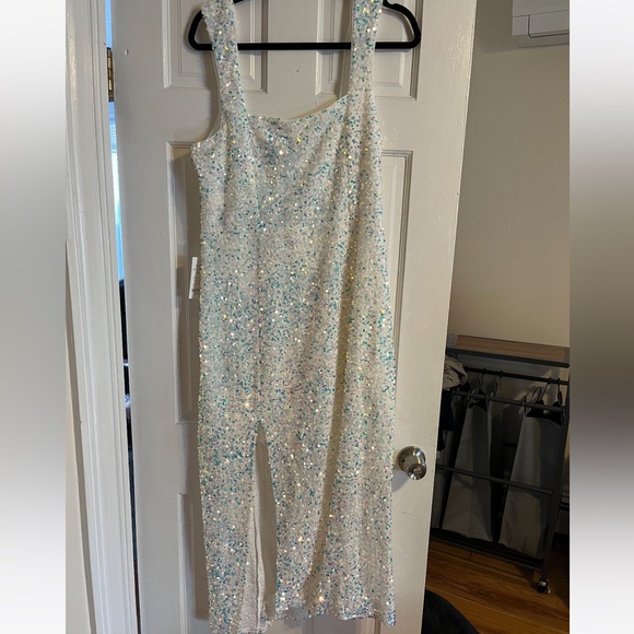 Eden Midi Dress - Picture 5 of 9